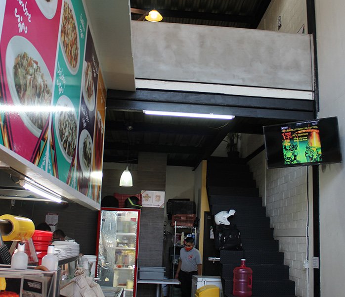 tacos-en-tlaquepaque-interior-de-la-taqueria interior de la taquería Los Tarascos en Tlaquepaque